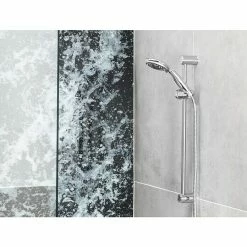 BAUHAUS Mixomat Cuba Brausegarnitur Art Strahl: Spray, Water Drop, Massage, Spray + Massage, Chrom, 150 Cm, Anzahl Strahlarten: 3 Stk. -Sanitärinstallation Verkaufsladen 12 186