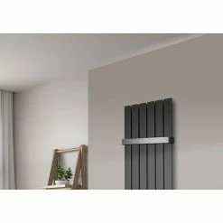 BAUHAUS Designheizkörper Peking 47 X 120 Cm, Mit 1 Handtuchhalter (50 Mm), 799 W Bei 75/65/20 °C, Moonstone-Grau -Sanitärinstallation Verkaufsladen 12 2144
