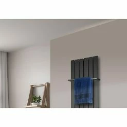 BAUHAUS Designheizkörper Peking 47 X 120 Cm, Mit 1 Handtuchhalter (15 Mm), 799 W Bei 75/65/20 °C, Moonstone-Grau -Sanitärinstallation Verkaufsladen 12 2321