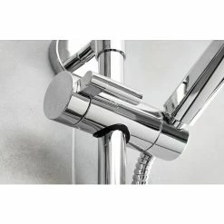 BAUHAUS Mixomat Brausegarnitur Spitter Art Strahl: Sanfter Duschregen, Massageregen, Luftumsprudelter Duschregen, Chrom -Sanitärinstallation Verkaufsladen 12 306